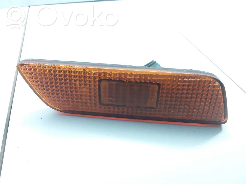 Volvo S80 Front fender indicator light 