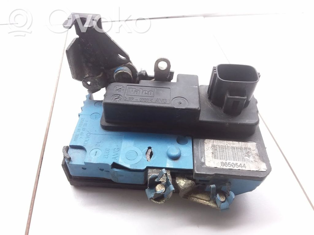 Volvo S80 Front door lock 