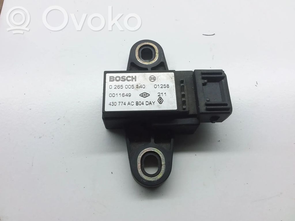 Renault Scenic I Airbagsensor Crashsensor Drucksensor 