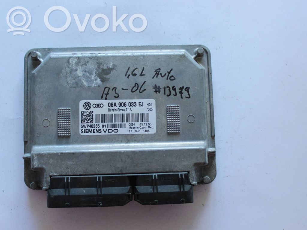 Audi A3 S3 A3 Sportback 8P Engine control unit/module 