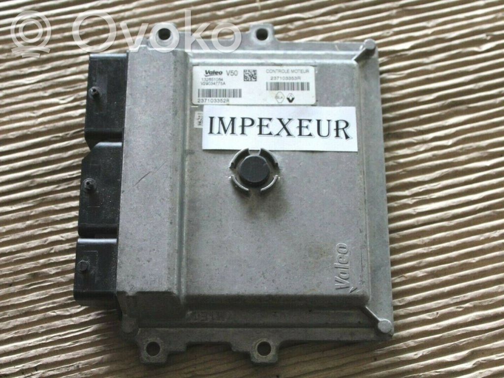 Renault Clio IV Engine ECU kit and lock set 