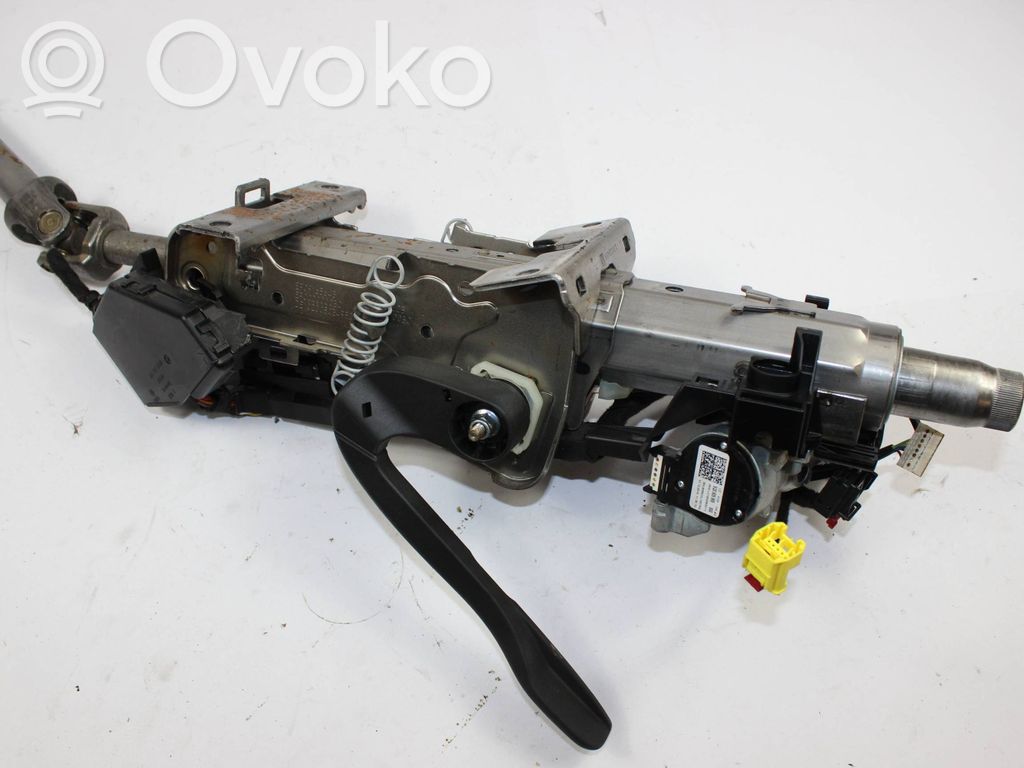 Volkswagen Golf VII Steering wheel lock 