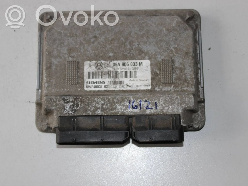Engine control unit/module   06A906033M,5WP4003702,33A3558