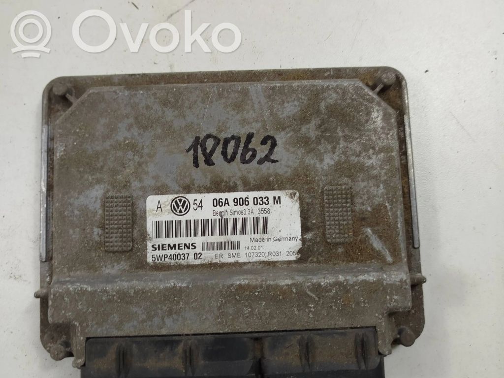 Volkswagen Golf IV Engine control unit/module 