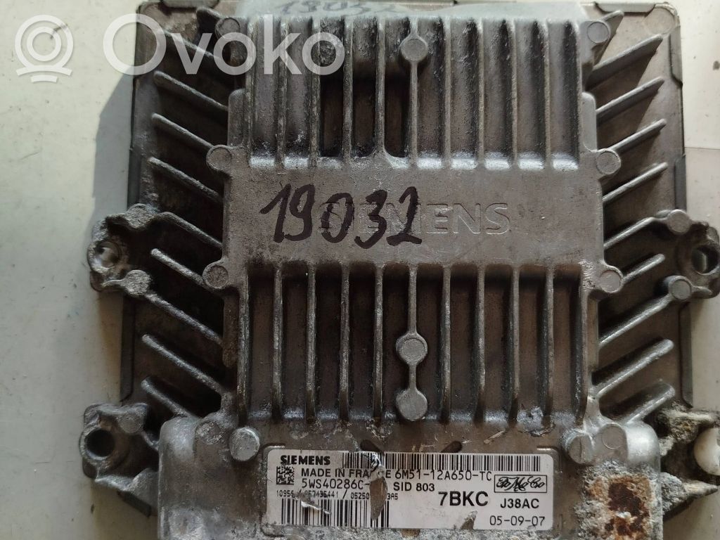 Ford Focus C-MAX Engine control unit/module ECU 