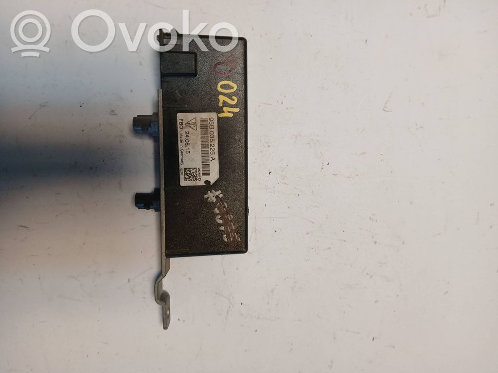 Porsche Macan (95B) Antenos stiprintuvas 