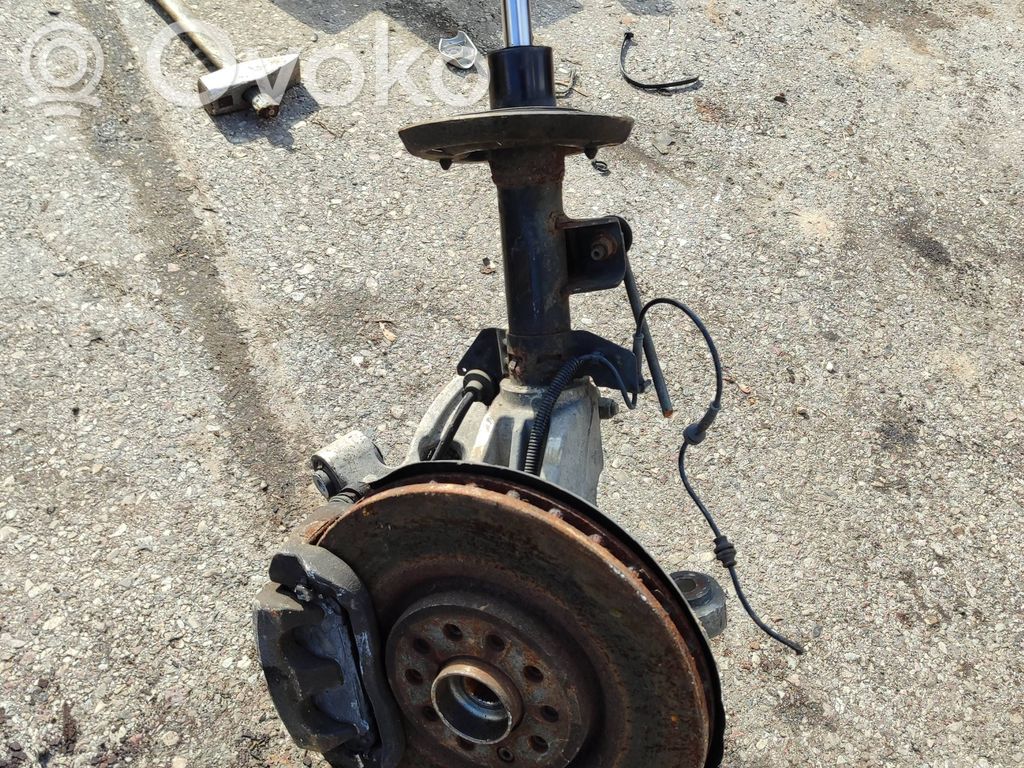 Jeep Cherokee Front wheel hub spindle knuckle 