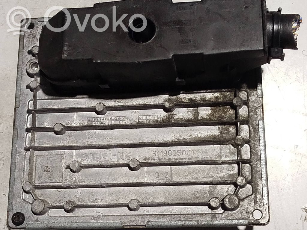 Ford Focus Engine control unit/module 