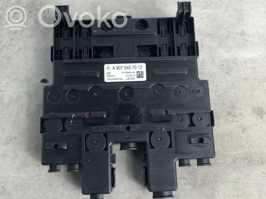 Mercedes-Benz Sprinter W907 W910 Módulo de fusible 