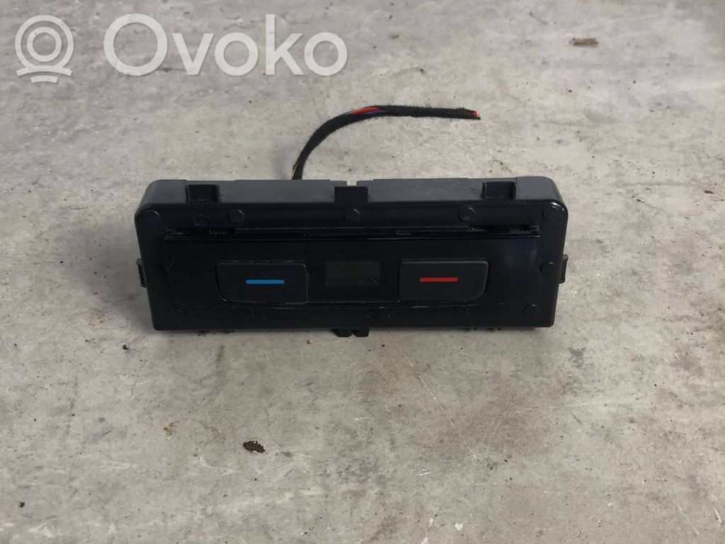 Volkswagen PASSAT B8 Climate control unit 