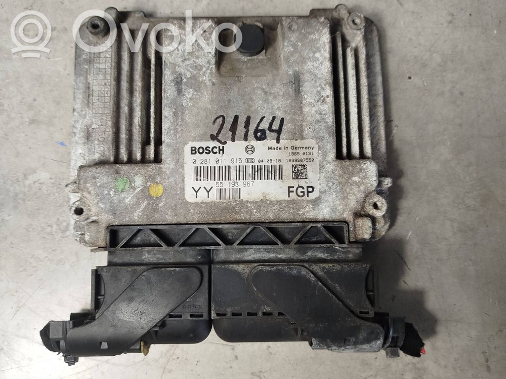 Opel Vectra C Engine control unit/module 