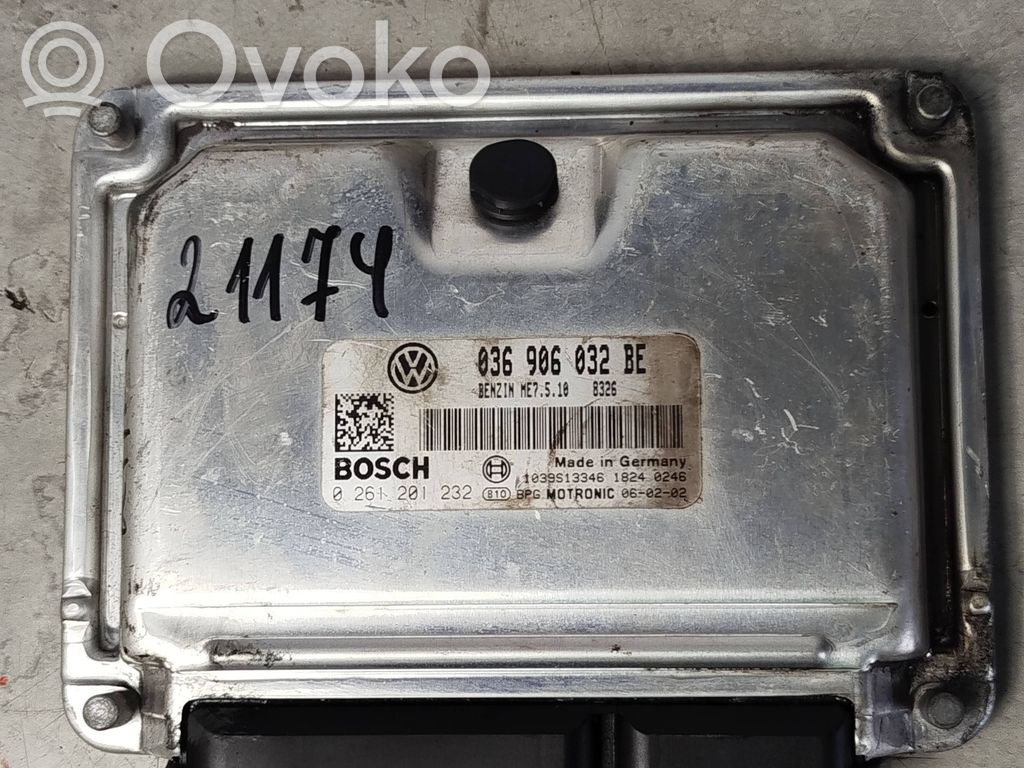 Volkswagen Golf V Engine control unit/module 