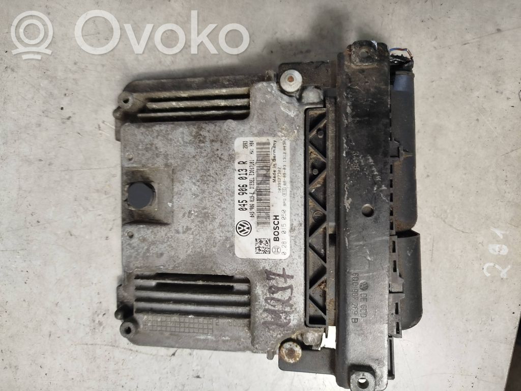 Volkswagen Polo IV 9N3 Engine control unit/module 