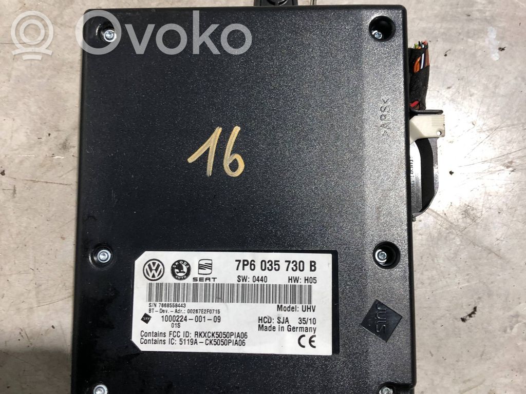 Volkswagen PASSAT CC Bluetooth control unit module 