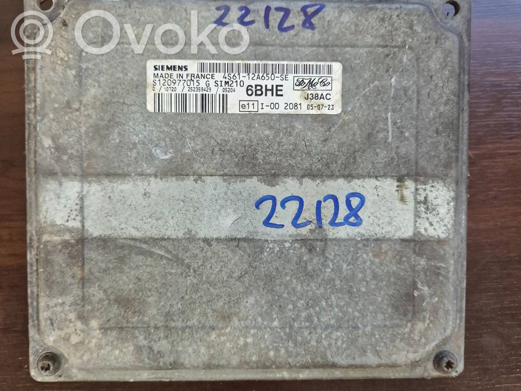 Ford Fiesta Engine control unit/module 