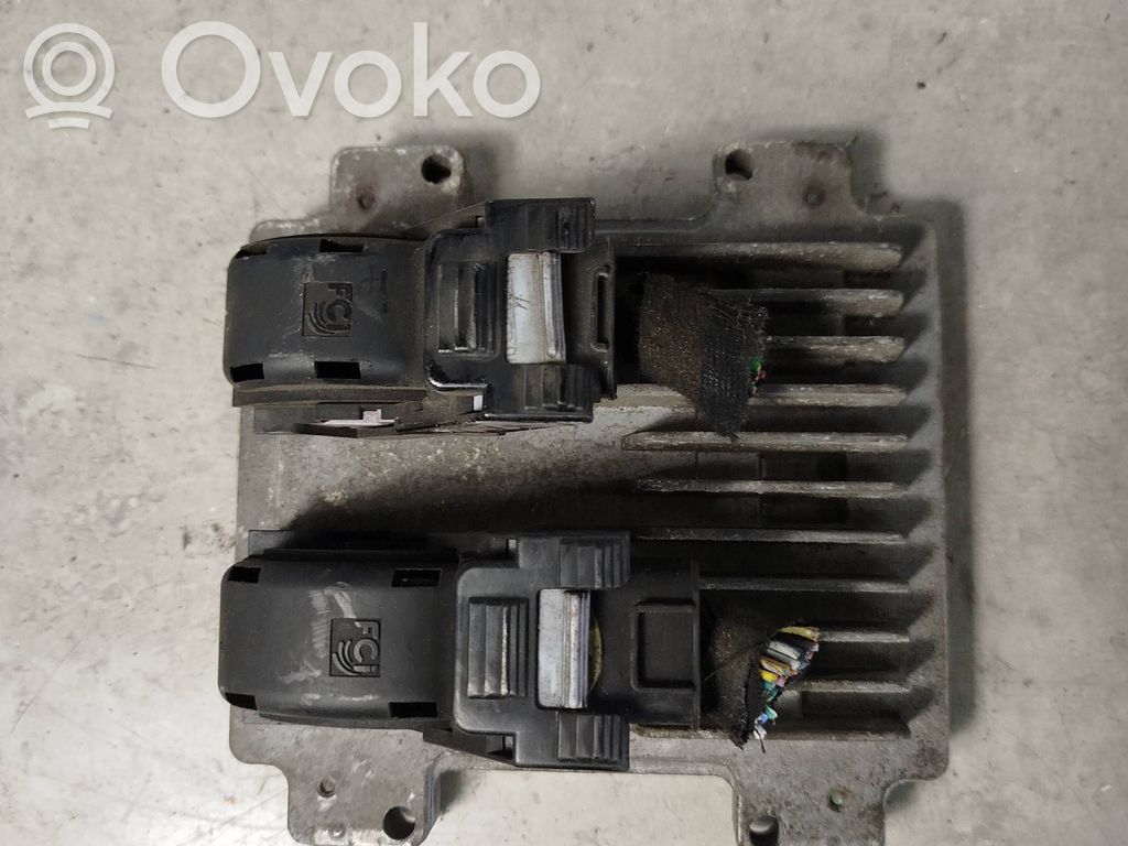 Opel Astra J Engine control unit/module 