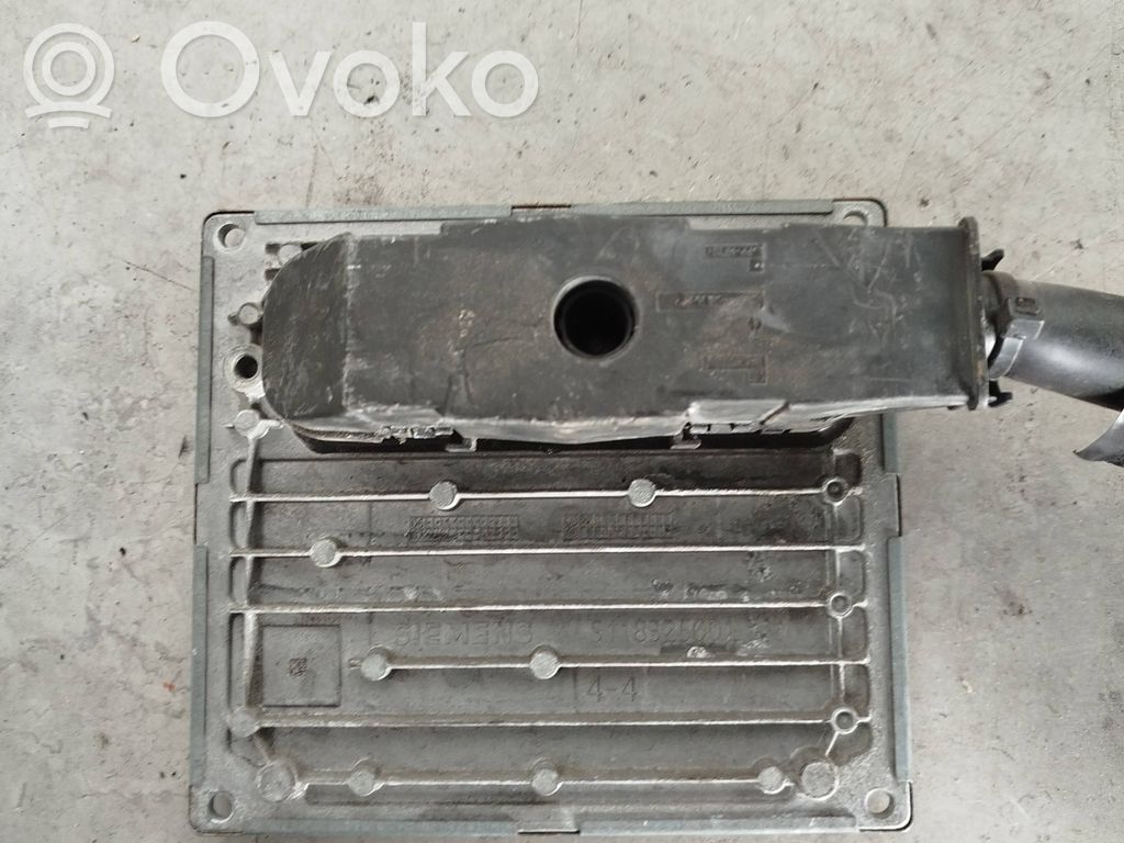 Ford Focus Engine control unit/module 