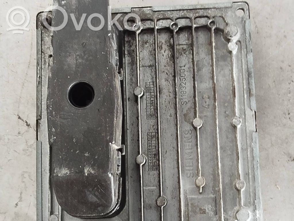 Ford Focus Engine control unit/module 