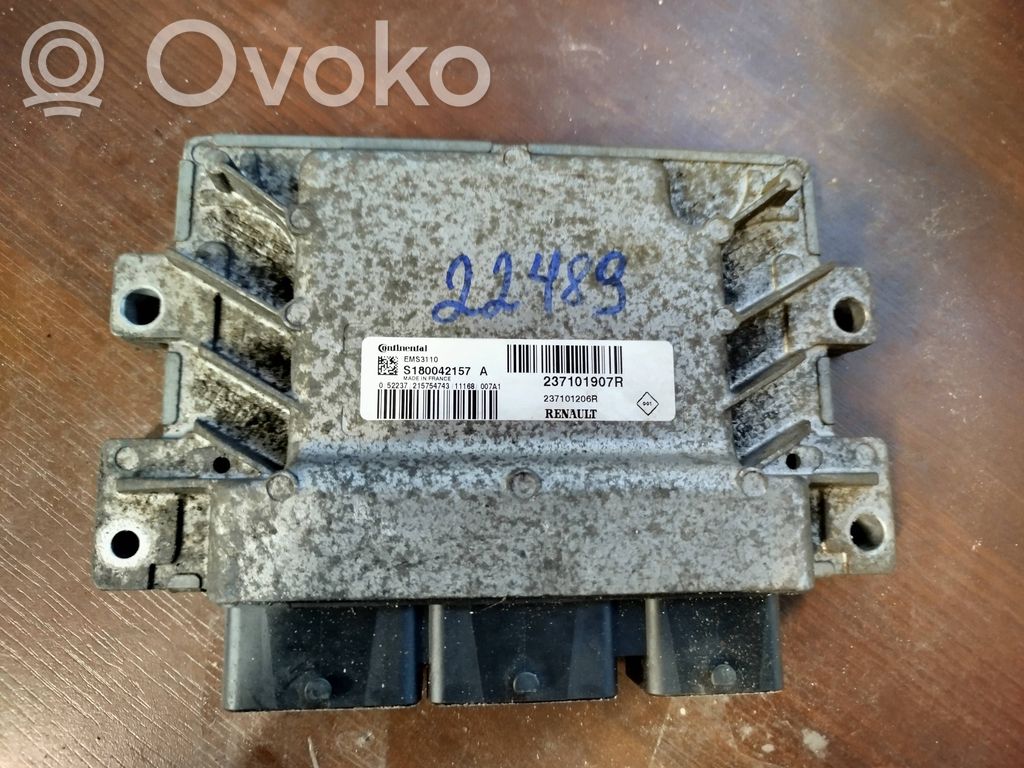 Renault Kangoo II Engine control unit/module 