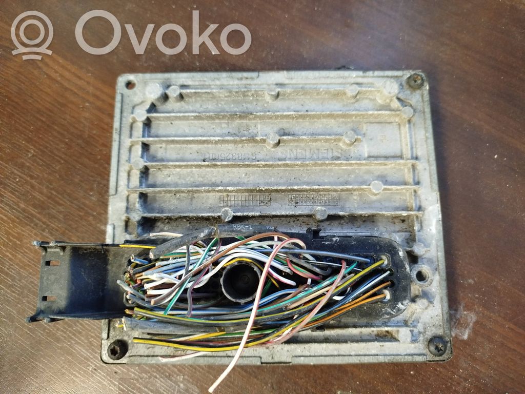 Ford Focus C-MAX Engine control unit/module 