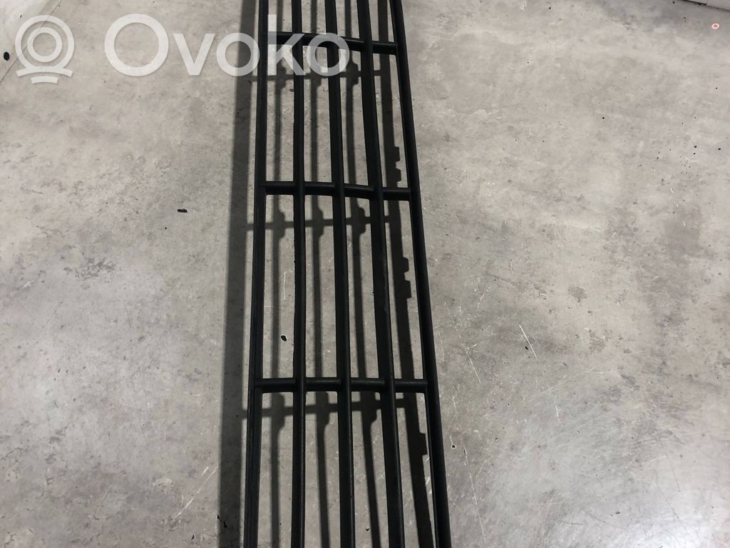 Skoda Octavia Mk3 (5E) Kratka dolna zderzaka przedniego 