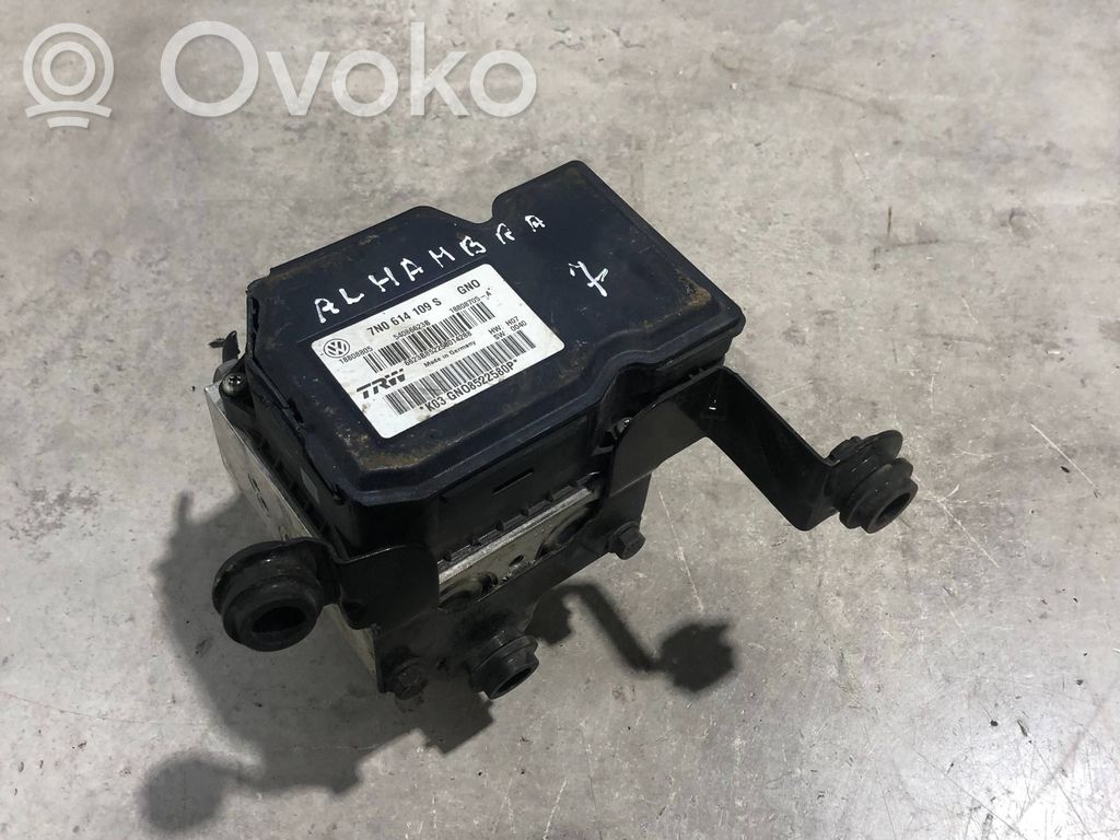 Seat Alhambra (Mk2) ABS Pump 