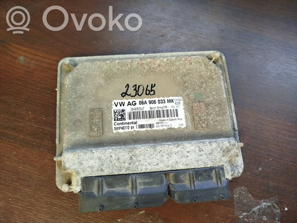 Volkswagen Golf VI Engine control unit/module 