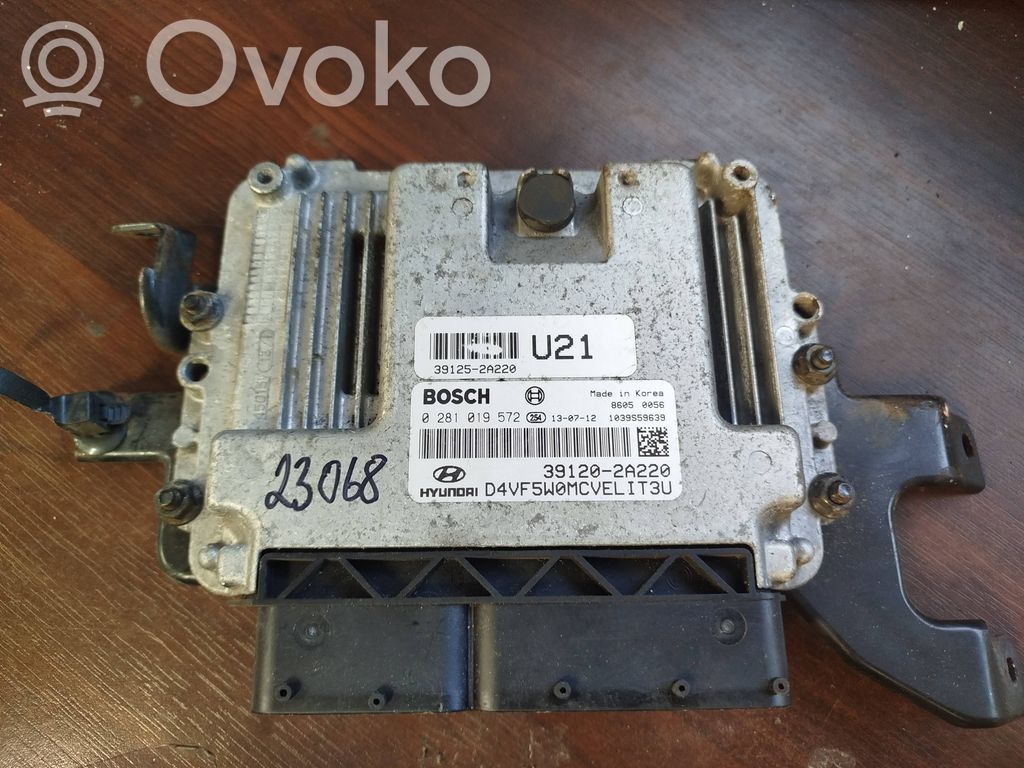 Hyundai i40 Engine control unit/module 