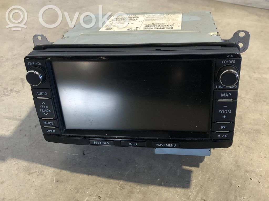 Mitsubishi Outlander Radio/CD/DVD/GPS head unit 