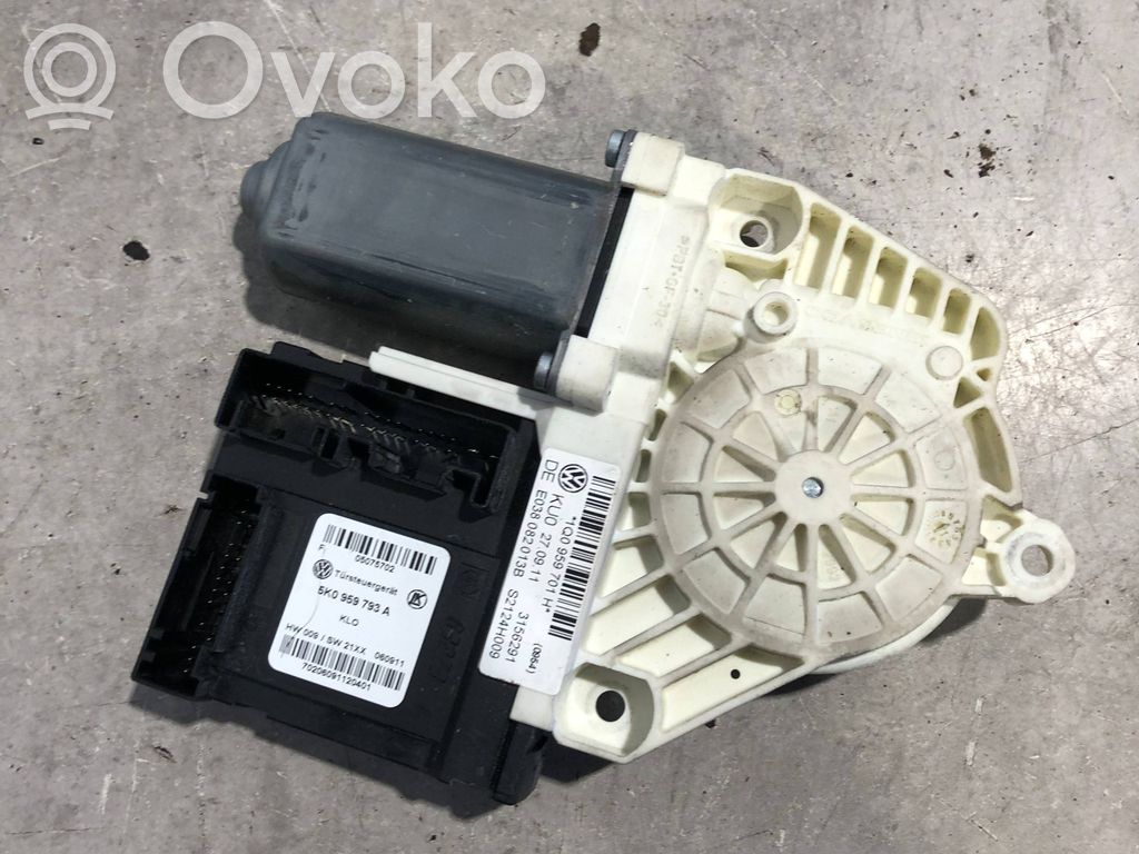 Volkswagen Scirocco Front door window regulator motor 