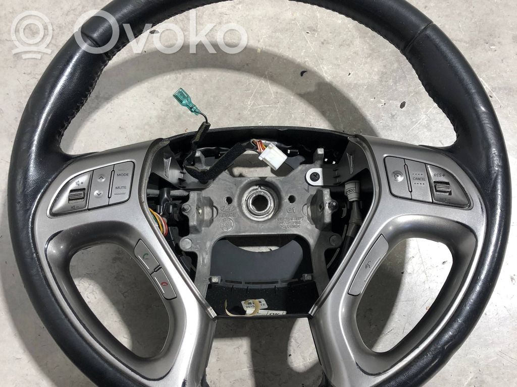 Kierownica   561102Y750
