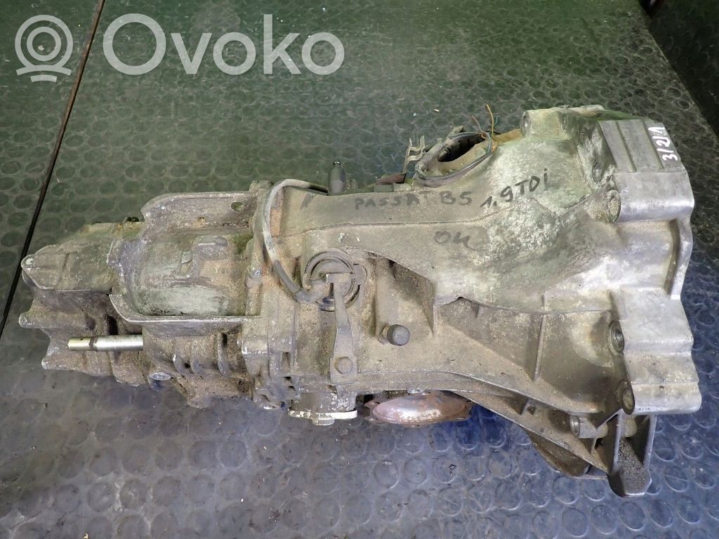 Volkswagen PASSAT B5 Manual 5 speed gearbox 