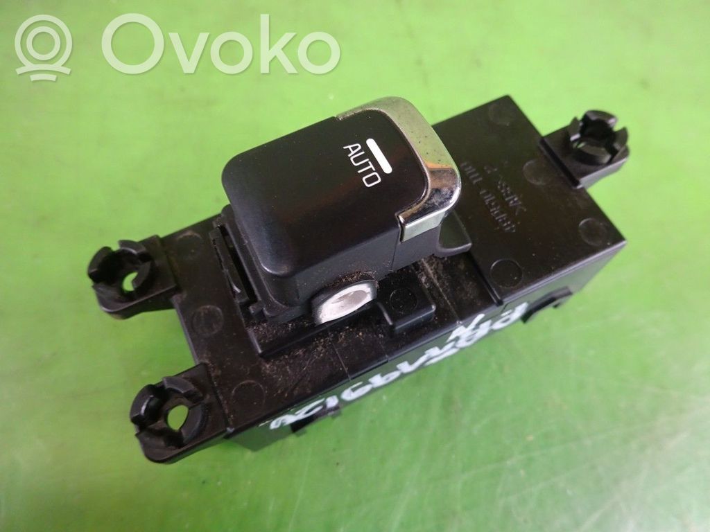 KIA Ceed Quarter vent window switch 