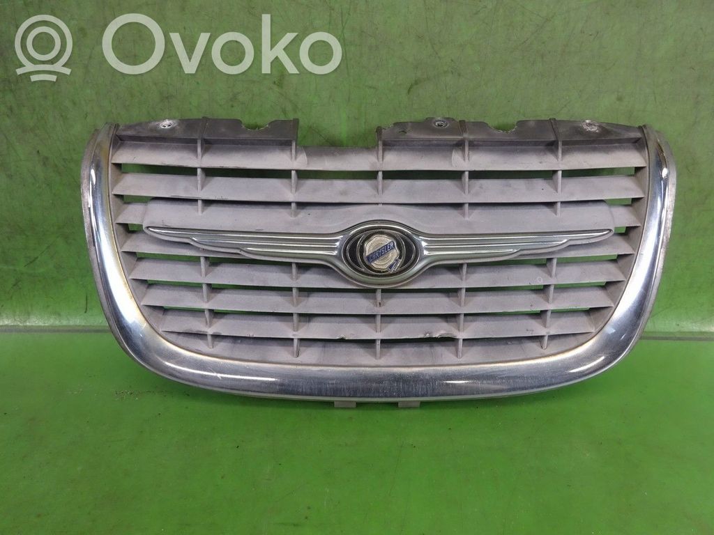 Maskownica / Grill / Atrapa górna chłodnicy   4805107AS