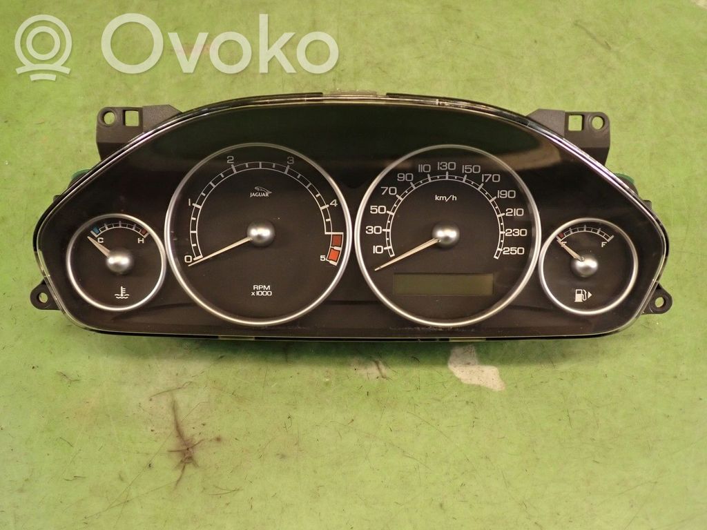 Jaguar X-Type Speedometer (instrument cluster) 