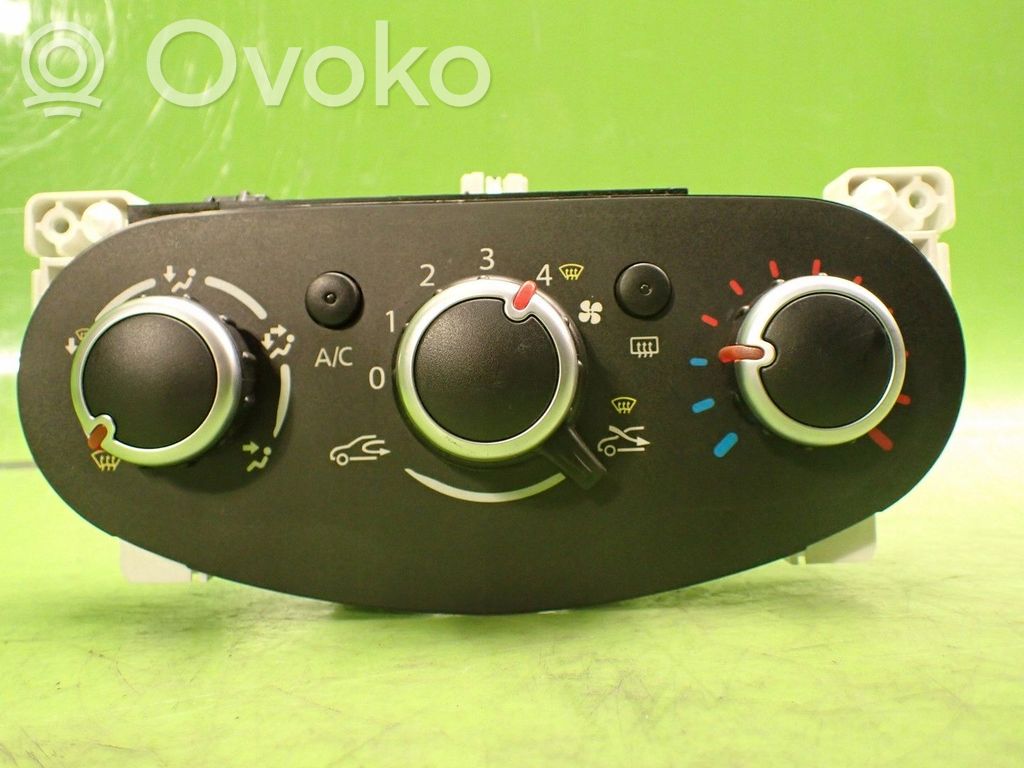 Renault Twingo III Climate control/heater control trim 