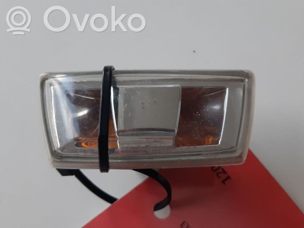 Opel Astra H Front fender indicator light 