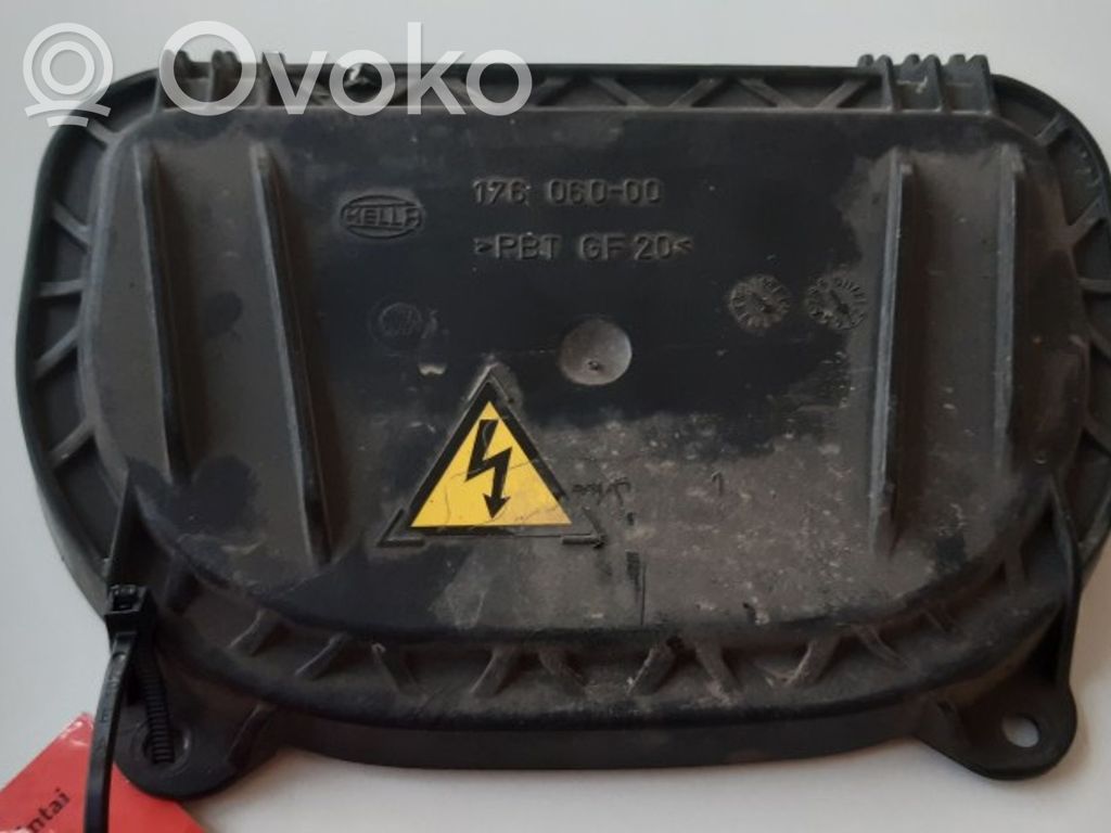 Audi A6 S6 C6 4F Deckel Abdeckung Scheinwerfer 