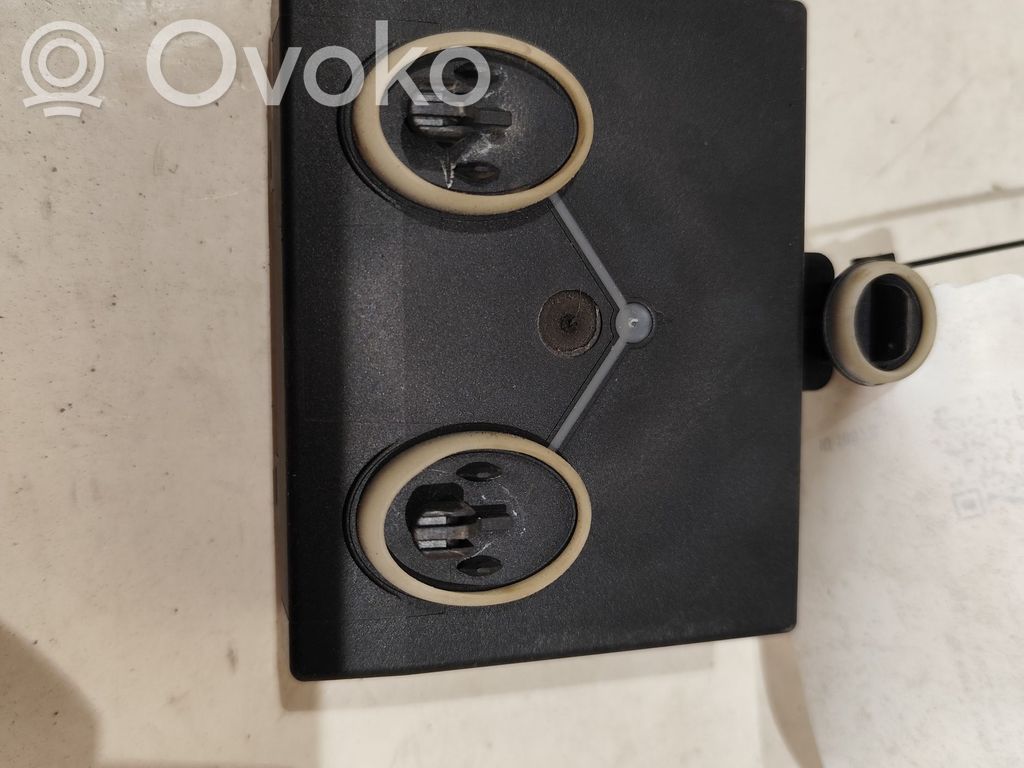 Audi A3 S3 8V Door control unit/module 