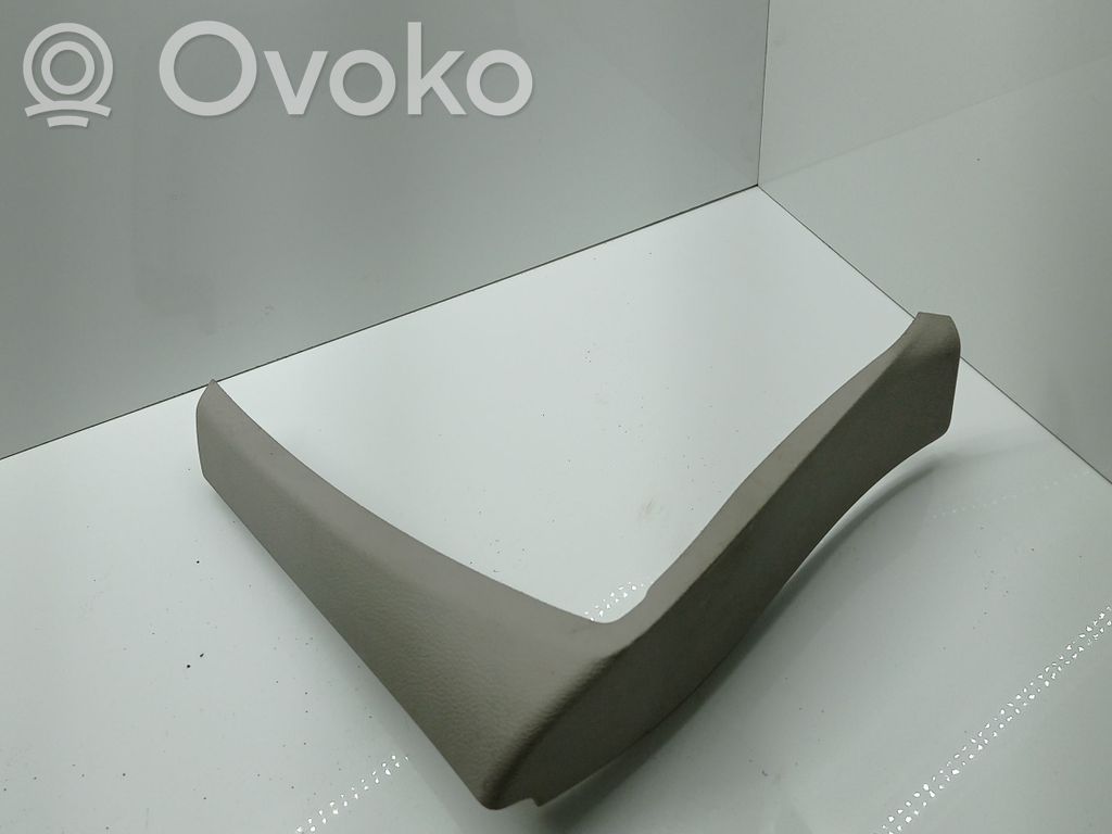 Chrysler Pacifica (A) pillar trim 