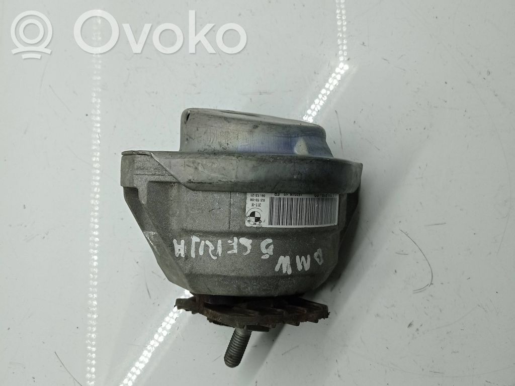 BMW 5 E60 E61 Variklio pagalvė 