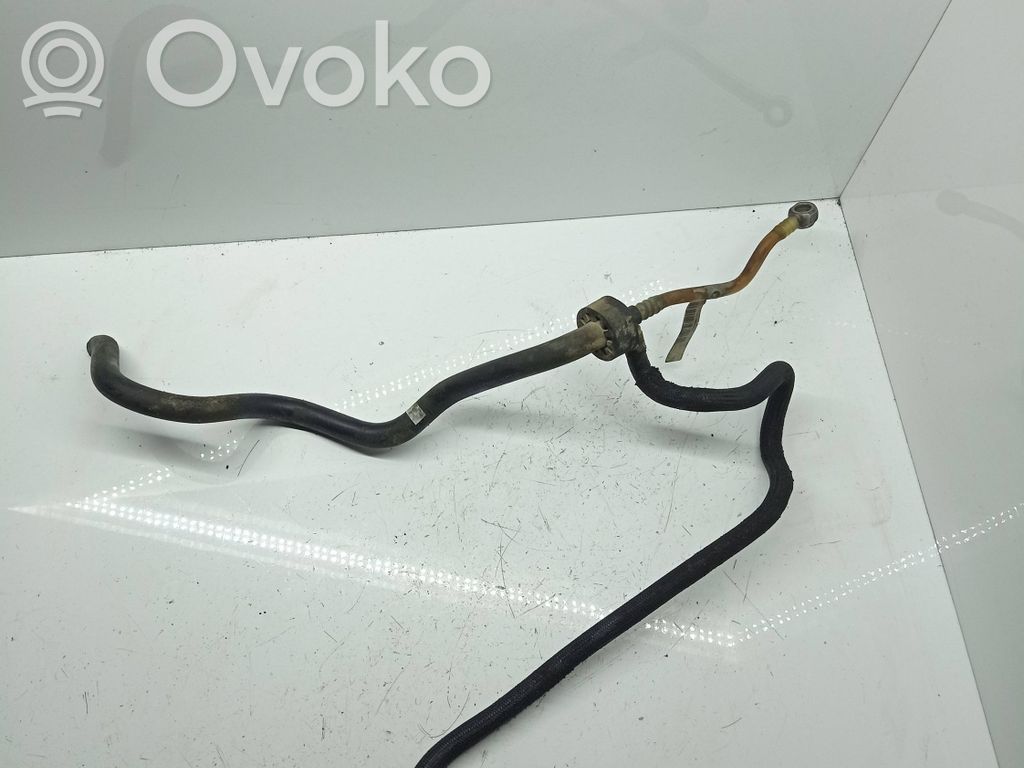 Fuel line pipe   780166101