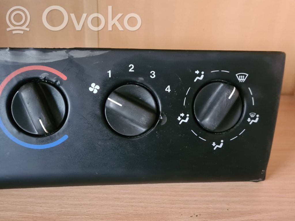 Opel Vectra B Climate control unit 