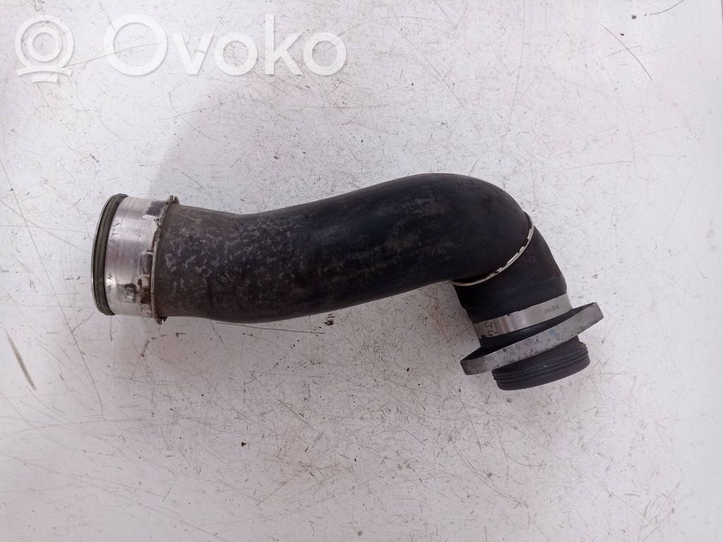 Välijäähdyttimen letku   7791663