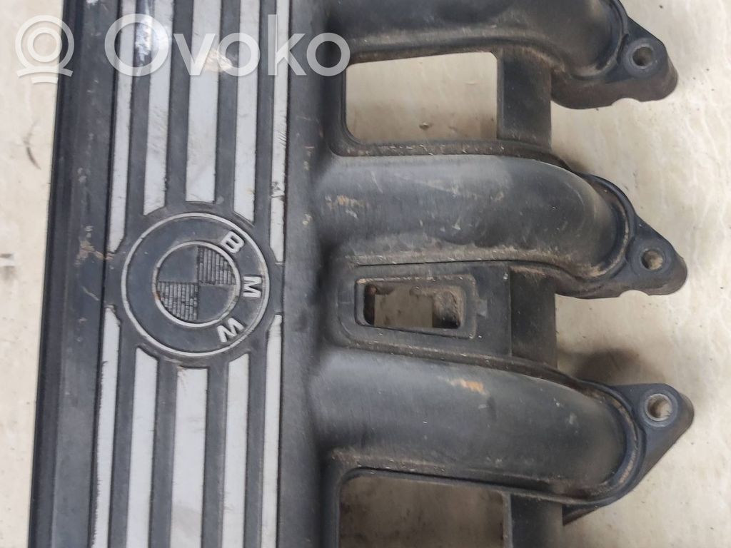 BMW 5 E39 Intake manifold 