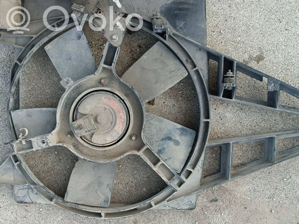 Opel Omega B1 Диффузор 
