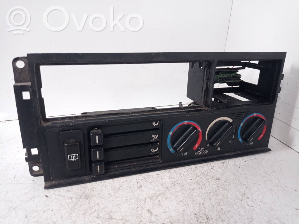 BMW 5 E34 Climate control unit 