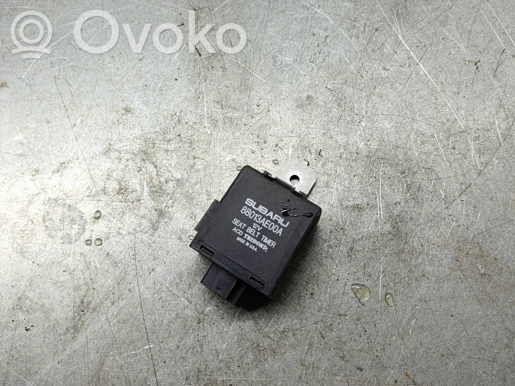Subaru Outback Drošības jostu brīdinājuma relejs 