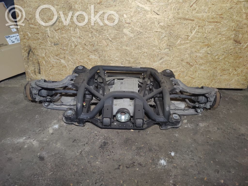 Maserati GranTurismo Belka osi tylnej z reduktorem 