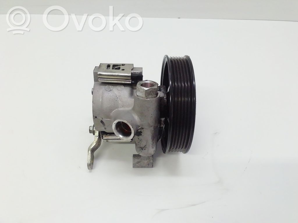 Ohjaustehostimen pumppu   664950